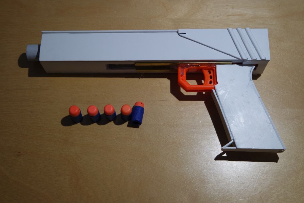 Pistolenblaster: Entspannt